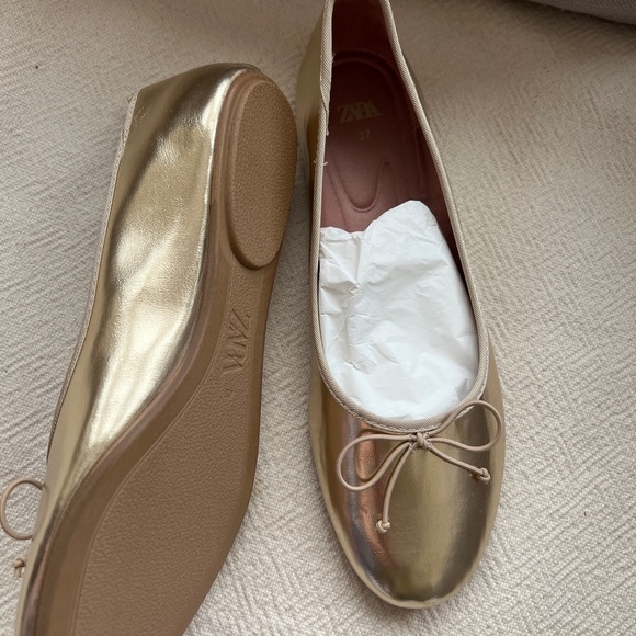 Zara metallic flat shoes - Picture 2 of 2